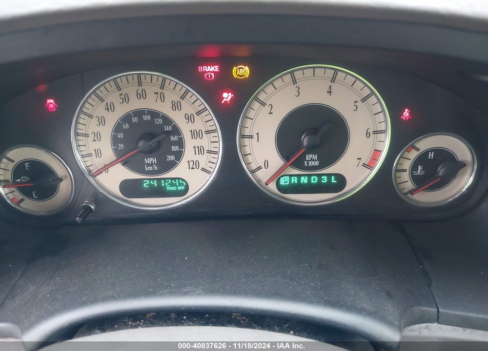 2001 CHRYSLER TOWN & COUNTRY LIMITED VIN: 2C8GP64L91R345681