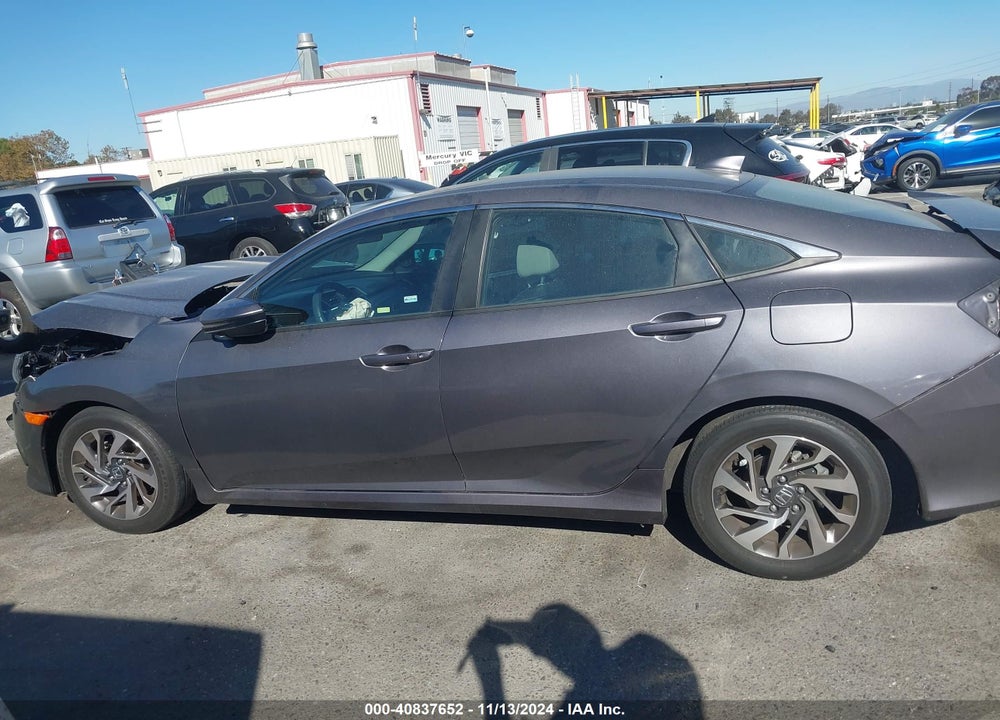 2018 HONDA CIVIC EX VIN: 2HGFC2F72JH552163
