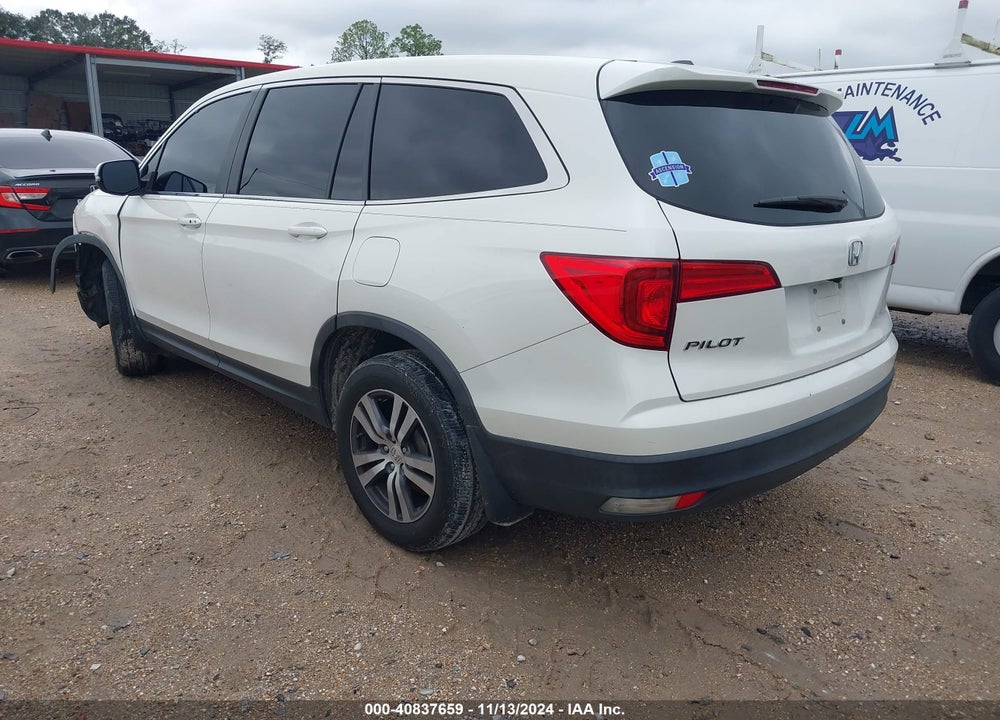 2018 HONDA PILOT EX-L VIN: 5FNYF5H81JB032130
