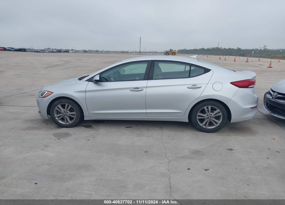 2017 HYUNDAI ELANTRA SE VIN: KMHD84LF4HU245952