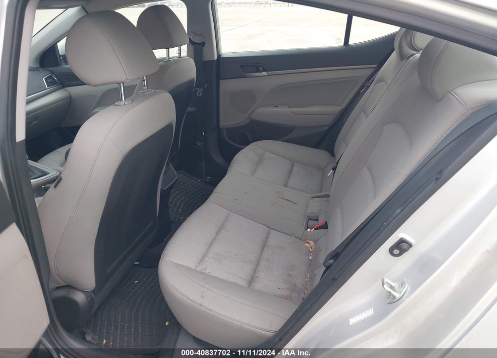 2017 HYUNDAI ELANTRA SE VIN: KMHD84LF4HU245952