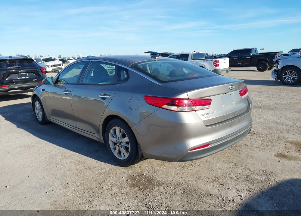 2016 KIA OPTIMA LX VIN: 5XXGT4L35GG096610