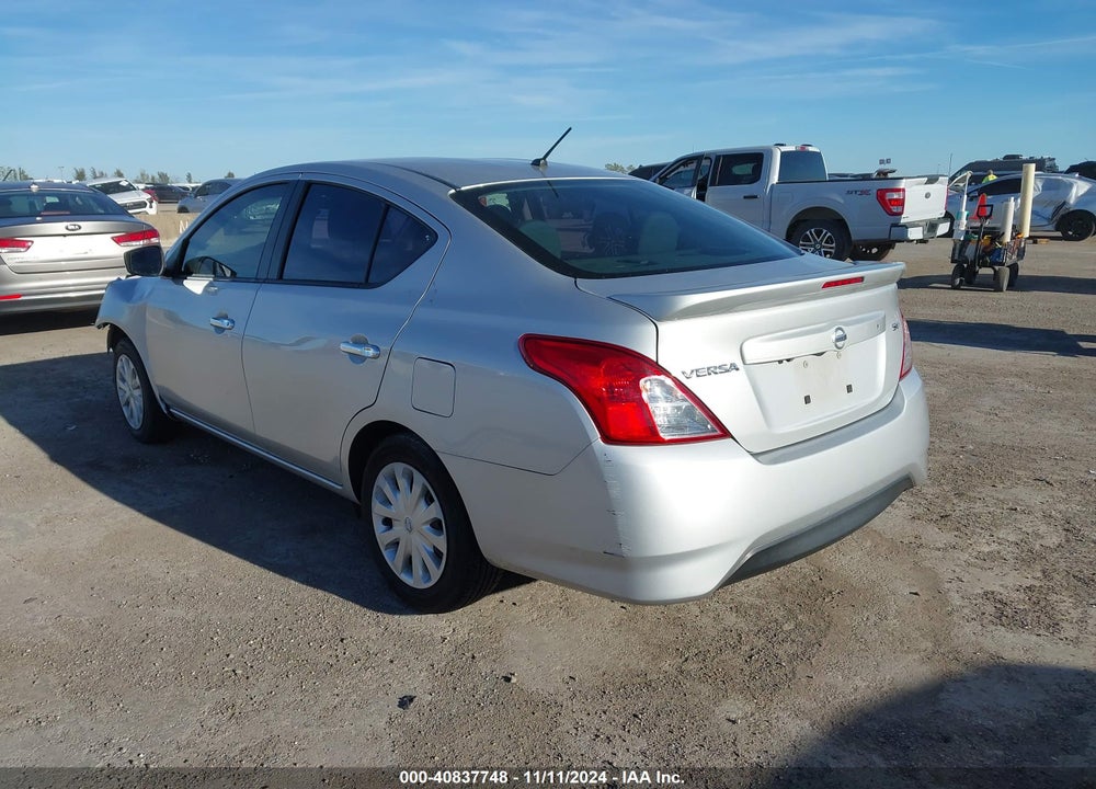 2019 NISSAN VERSA 1.6 SV VIN: 3N1CN7AP1KL838839