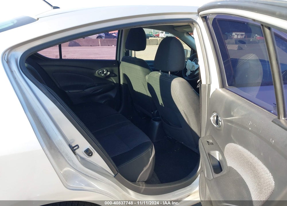 2019 NISSAN VERSA 1.6 SV VIN: 3N1CN7AP1KL838839