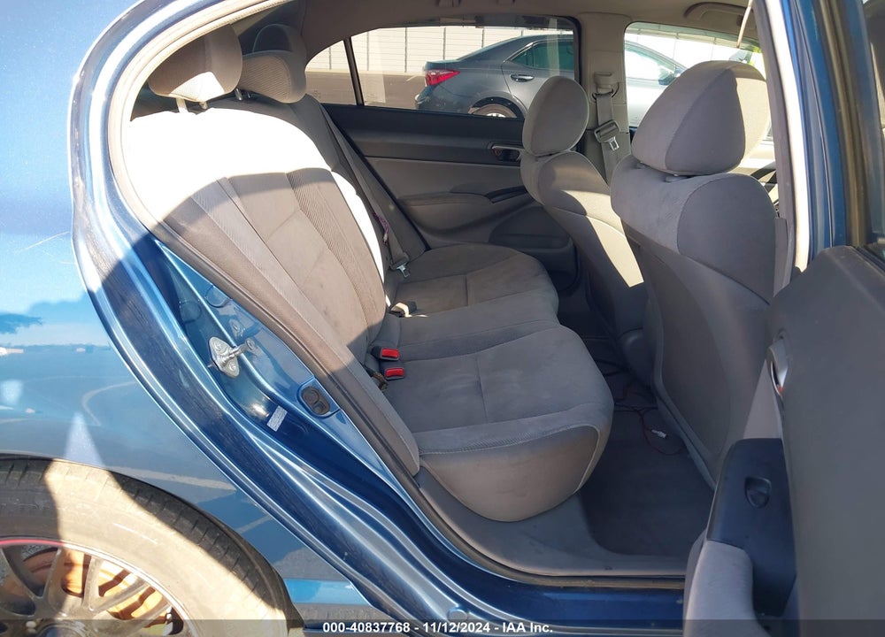 2010 HONDA CIVIC LX VIN: 19XFA1F55AE042236