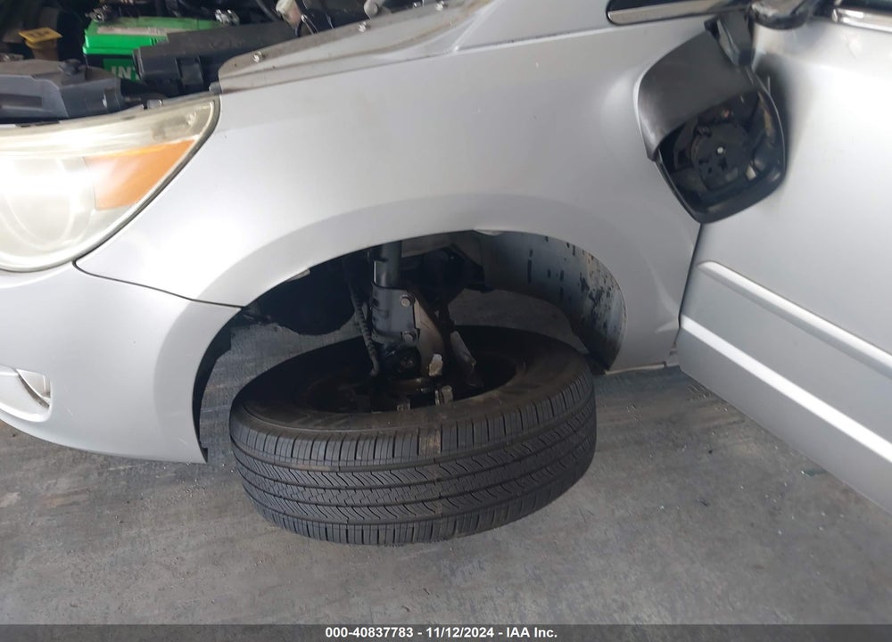 2010 VOLKSWAGEN ROUTAN SE VIN: 2V4RW3D14AR186651