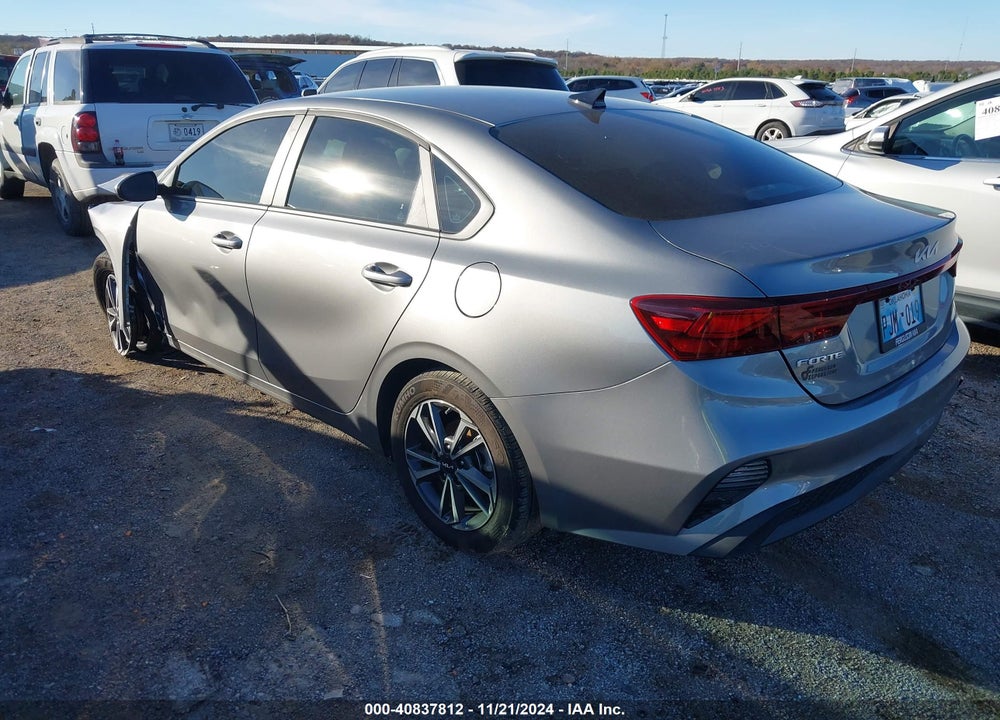 2024 KIA FORTE LXS VIN: 3KPF24AD8RE747198