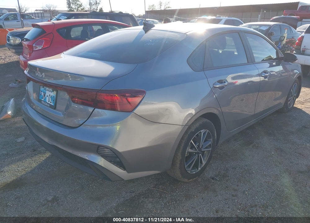 2024 KIA FORTE LXS VIN: 3KPF24AD8RE747198