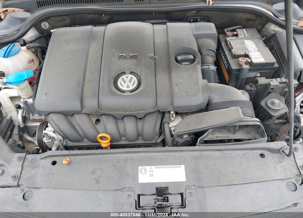 2011 VOLKSWAGEN JETTA 2.5L SE VIN: 3VWDX7AJ4BM368160