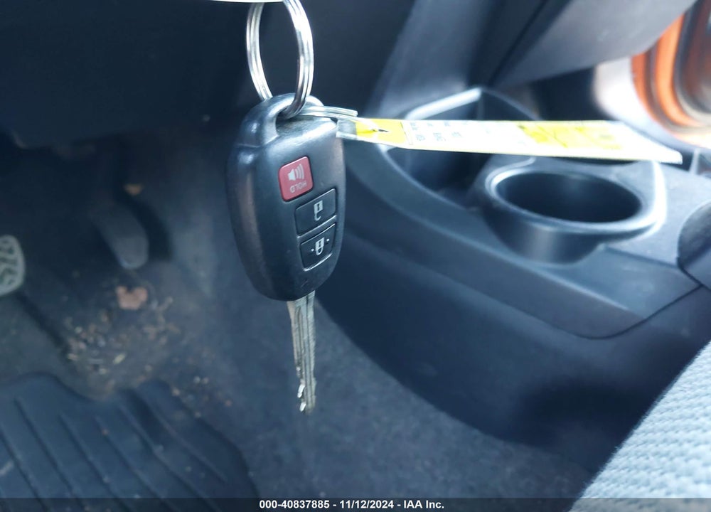 2015 TOYOTA PRIUS C ONE VIN: JTDKDTB3XF1114774