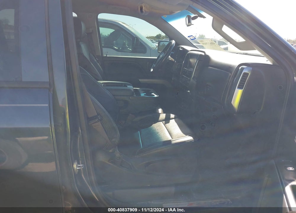 2017 CHEVROLET SILVERADO 1500 2LT VIN: 3GCUKREC5HG446204