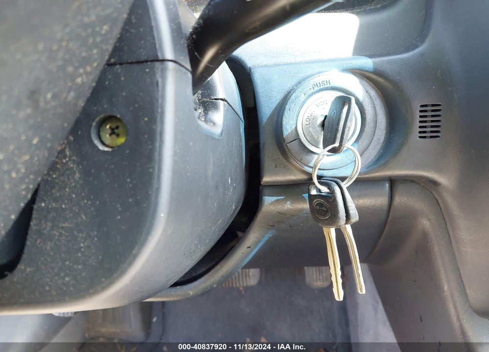 1998 TOYOTA AVALON XL VIN: 4T1BF18B5WU219908