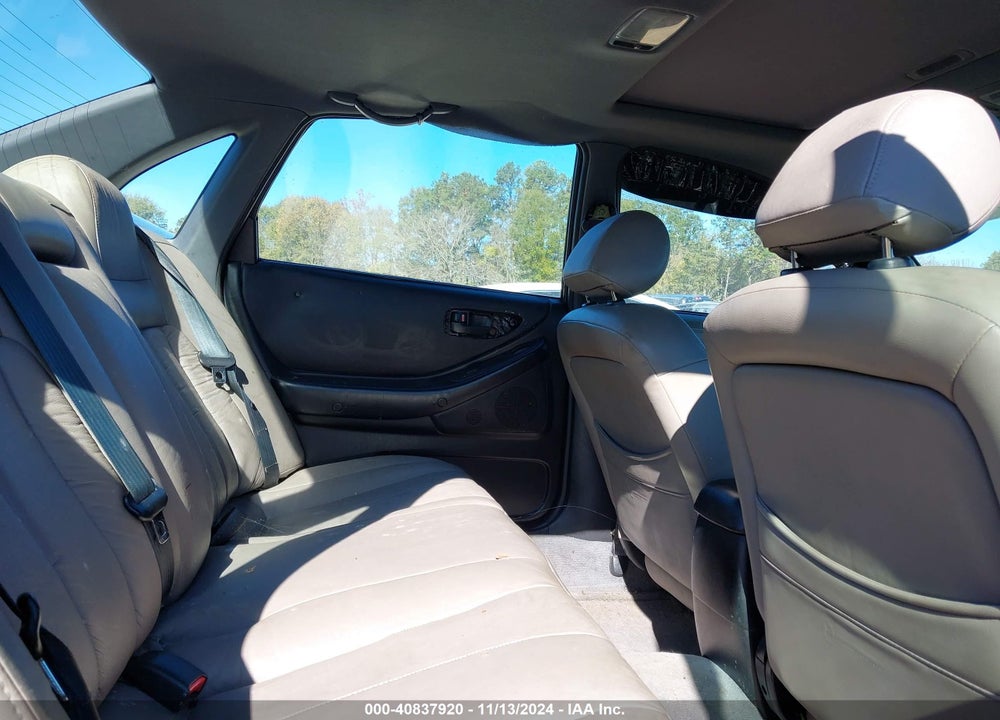 1998 TOYOTA AVALON XL VIN: 4T1BF18B5WU219908
