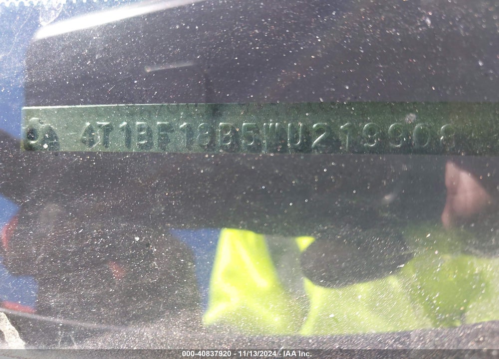 1998 TOYOTA AVALON XL VIN: 4T1BF18B5WU219908