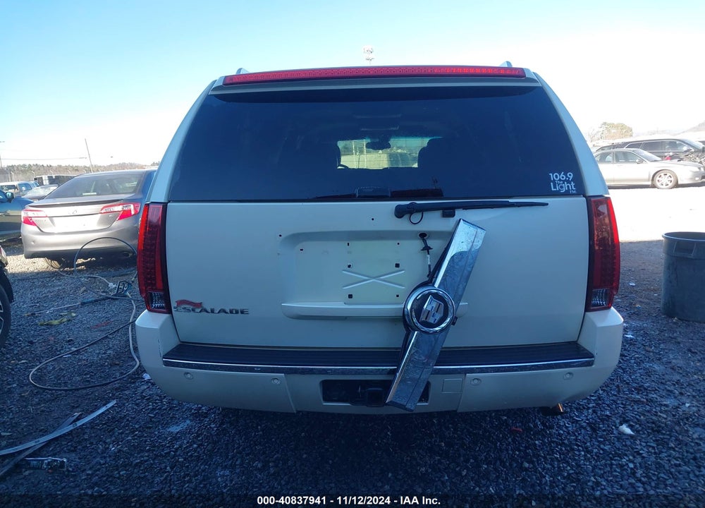 2007 CADILLAC ESCALADE ESV STANDARD VIN: 1GYFK66827R421142