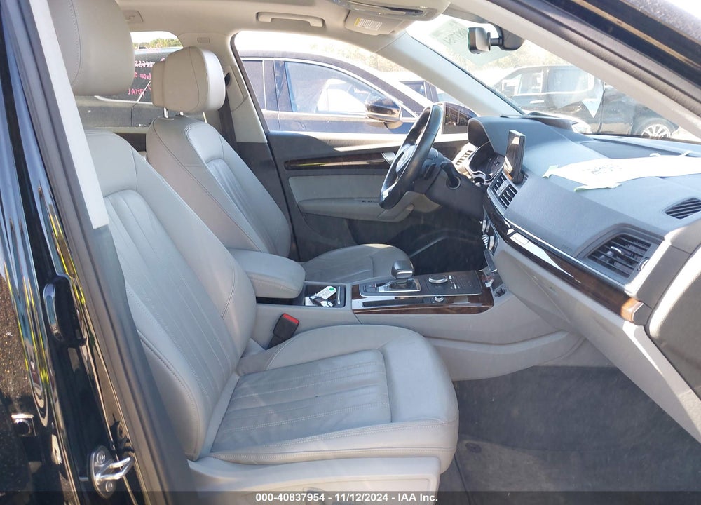 2019 AUDI Q5 45 PREMIUM VIN: WA1ANAFY7K2069651