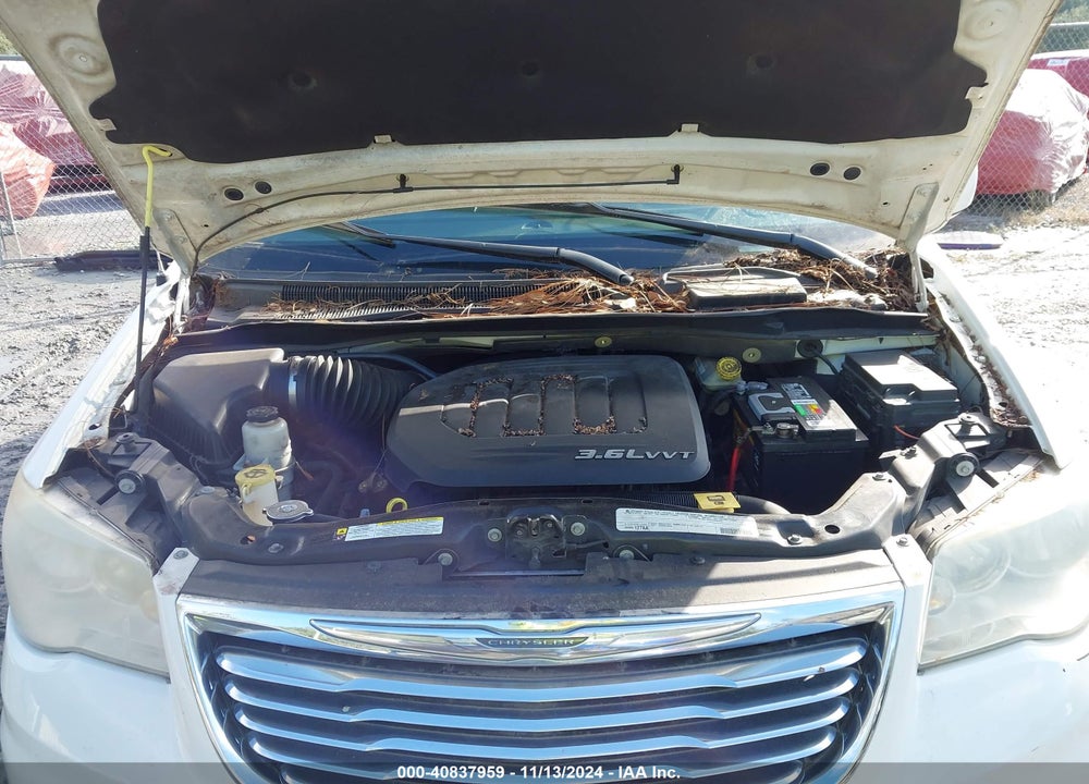 2011 CHRYSLER TOWN & COUNTRY TOURING VIN: 2A4RR5DG0BR702078