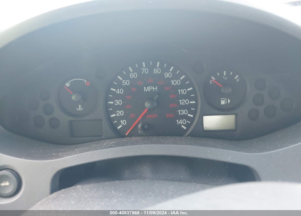 2005 FORD FOCUS ZX4 VIN: 1FAFP34N85W210658