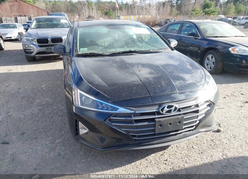 2019 HYUNDAI ELANTRA SE VIN: 5NPD74LF7KH425371