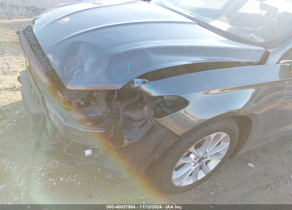 2019 FORD FUSION SE VIN: 3FA6P0HD1KR230104