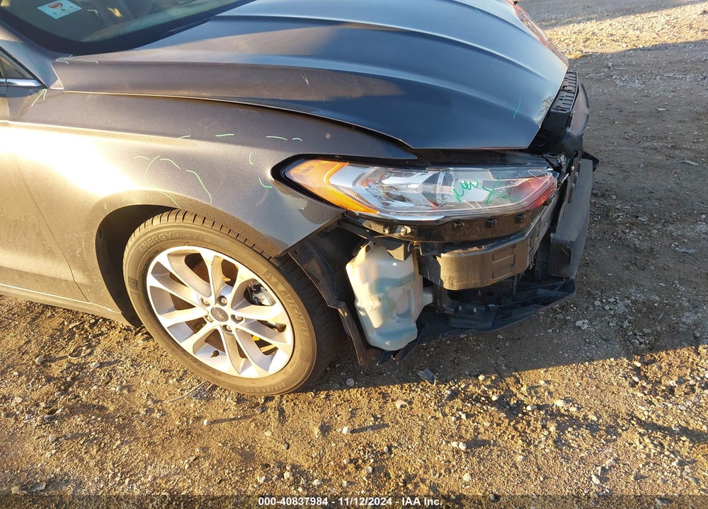 2019 FORD FUSION SE VIN: 3FA6P0HD1KR230104