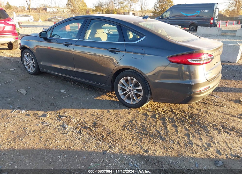 2019 FORD FUSION SE VIN: 3FA6P0HD1KR230104