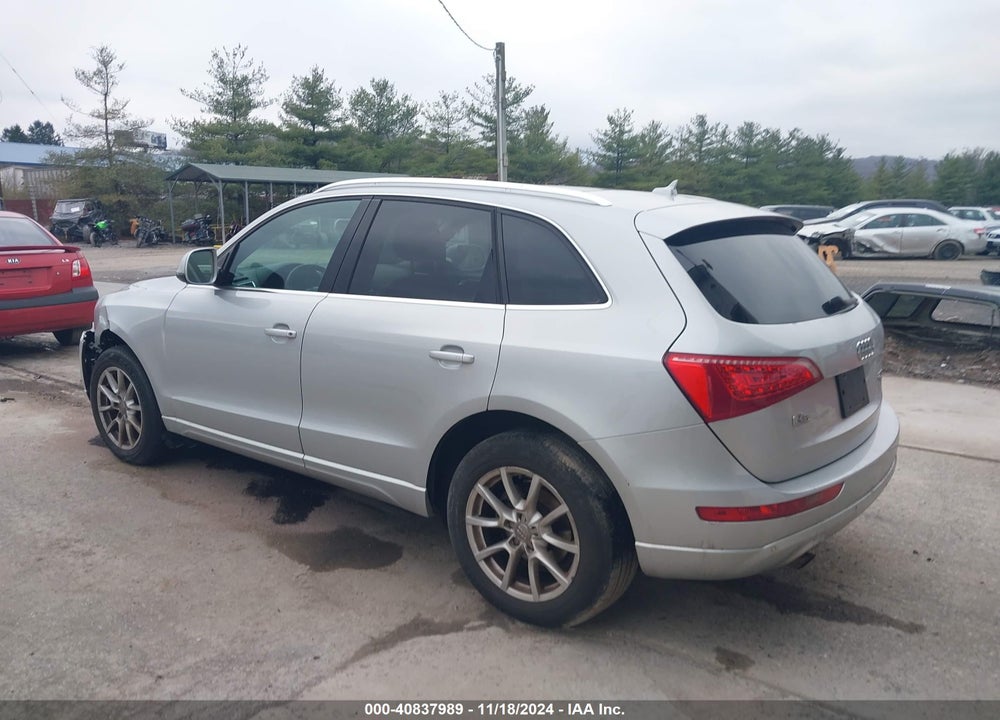 2011 AUDI Q5 2.0T PREMIUM VIN: WA1LFAFP0BA019418