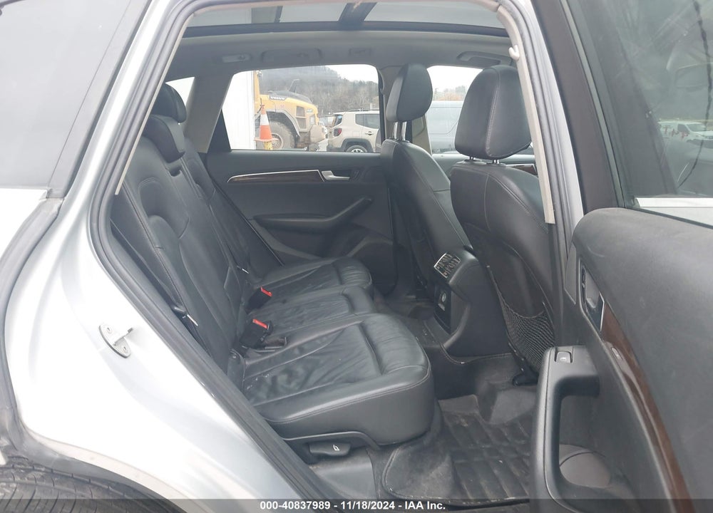 2011 AUDI Q5 2.0T PREMIUM VIN: WA1LFAFP0BA019418