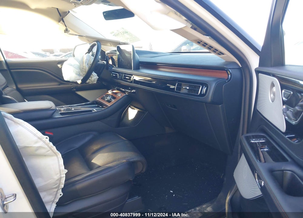 2023 LINCOLN AVIATOR RESERVE VIN: 5LM5J7WC4PGL28366