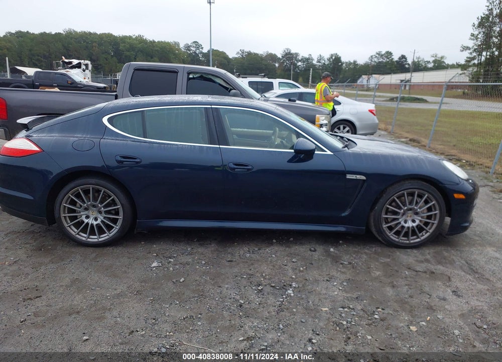 2013 PORSCHE PANAMERA 4S/S VIN: WP0AB2A78DL060909