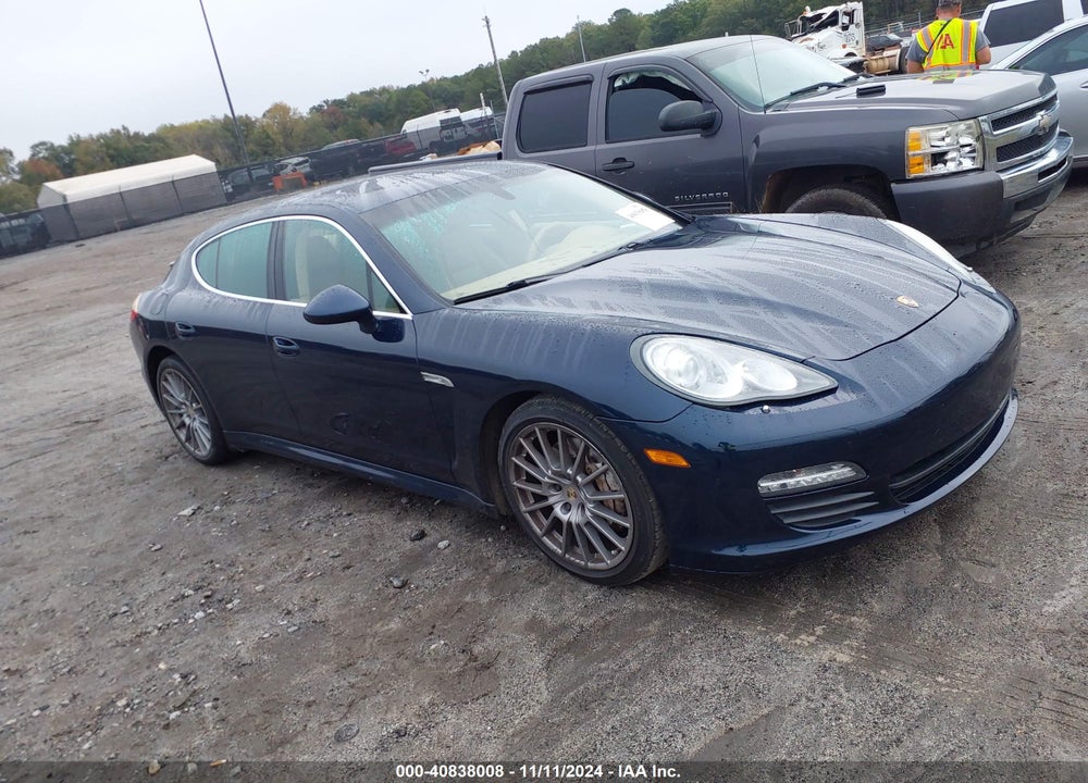 2013 PORSCHE PANAMERA 4S/S VIN: WP0AB2A78DL060909