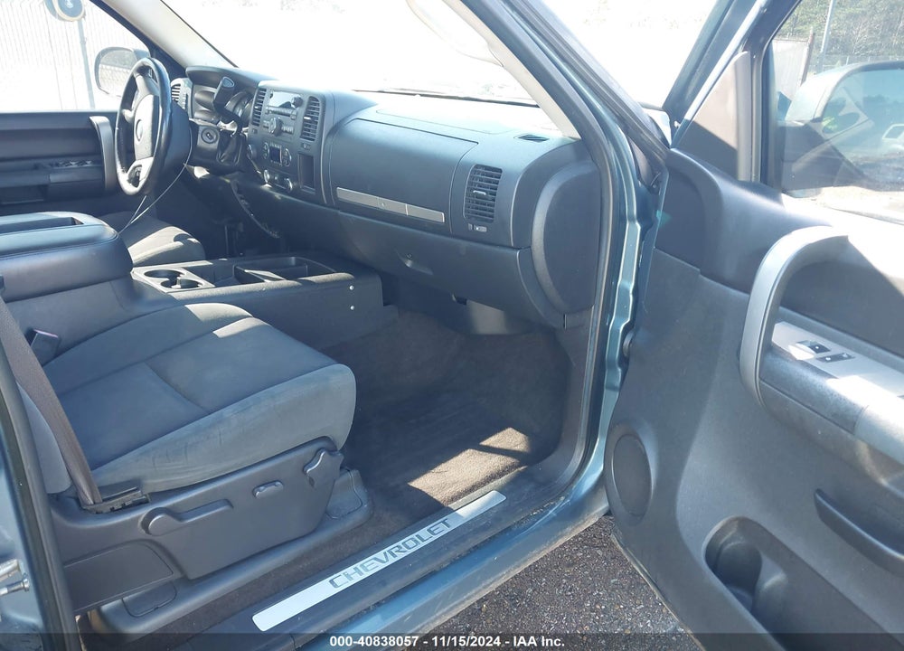 2009 CHEVROLET SILVERADO 1500 LT VIN: 3GCEK23M69G283636