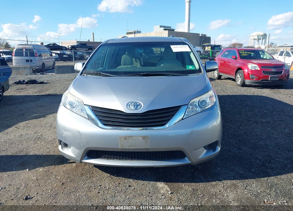 2011 TOYOTA SIENNA LE VIN: 5TDJK3DCXBS005825