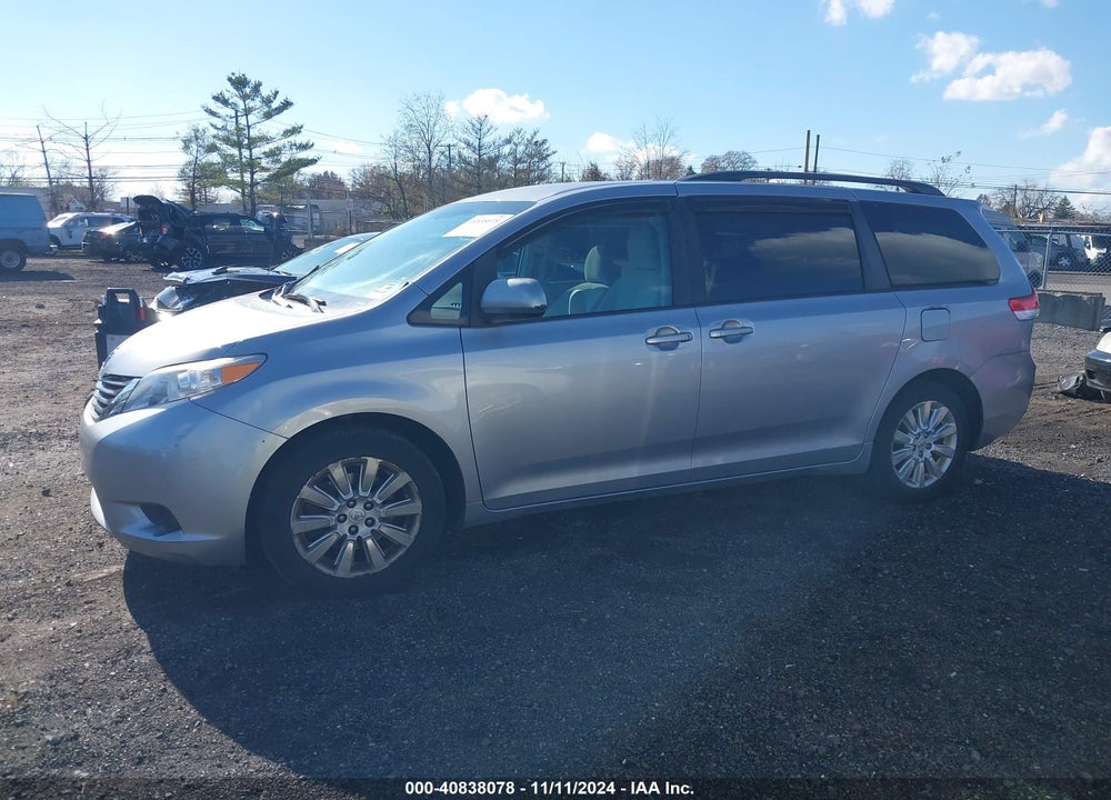 2011 TOYOTA SIENNA LE VIN: 5TDJK3DCXBS005825