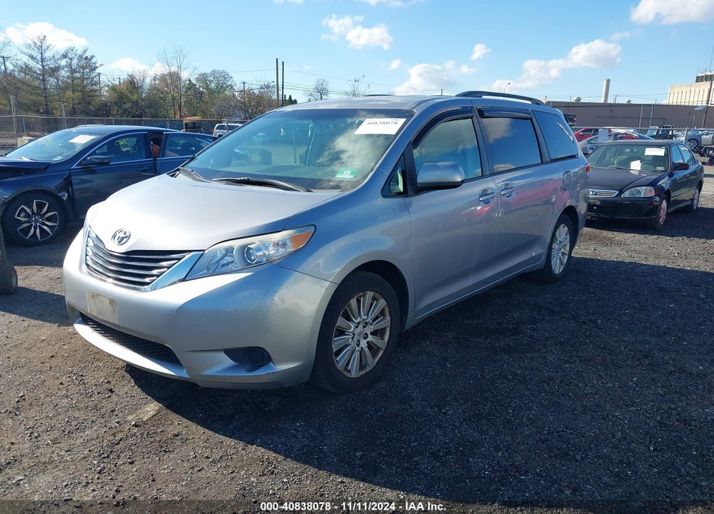 2011 TOYOTA SIENNA LE VIN: 5TDJK3DCXBS005825