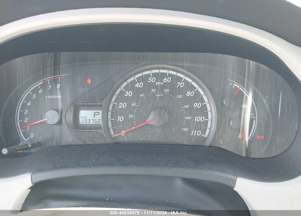 2011 TOYOTA SIENNA LE VIN: 5TDJK3DCXBS005825