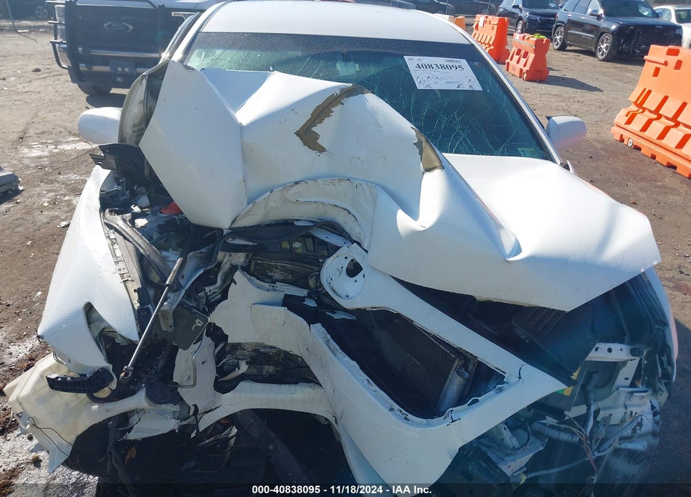 2011 TOYOTA CAMRY LE VIN: 4T1BF3EK1BU693042
