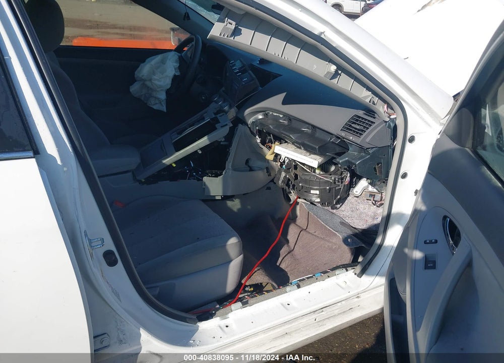 2011 TOYOTA CAMRY LE VIN: 4T1BF3EK1BU693042