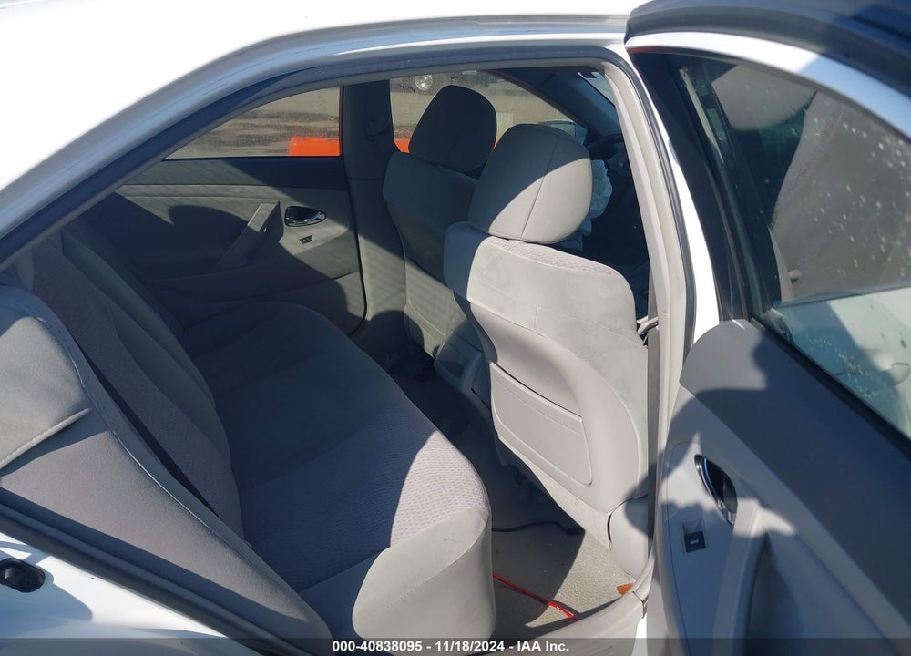 2011 TOYOTA CAMRY LE VIN: 4T1BF3EK1BU693042