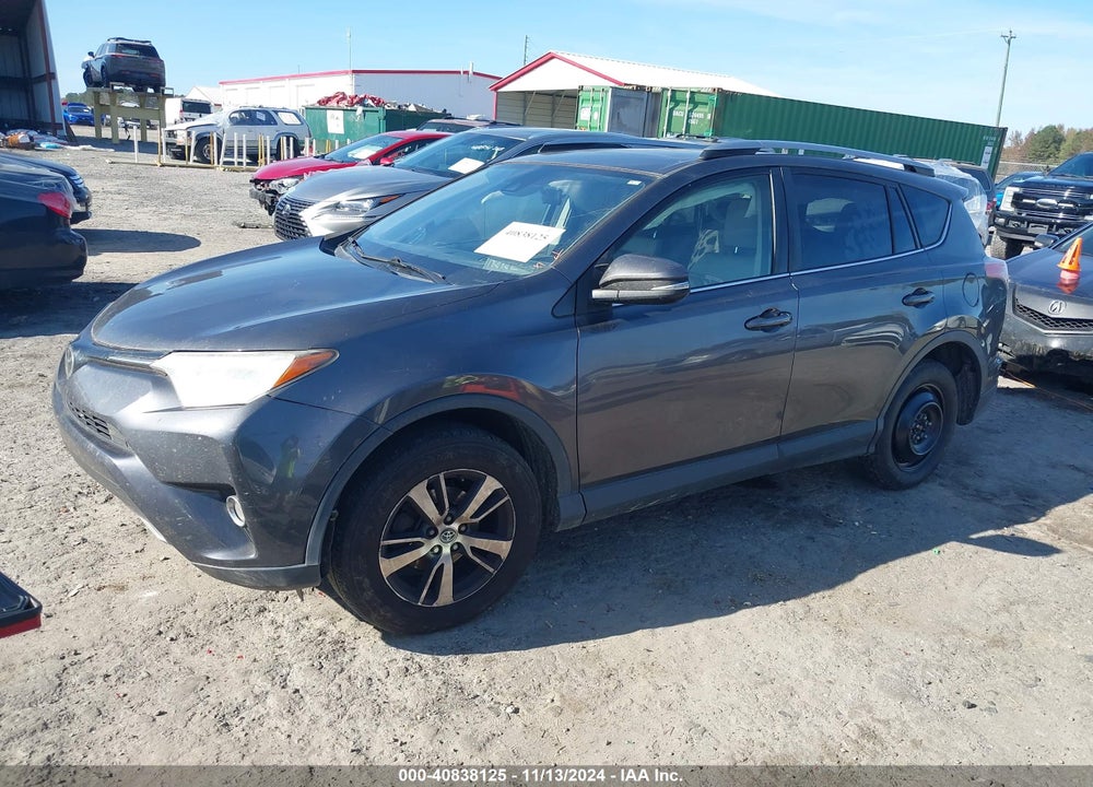 2017 TOYOTA RAV4 XLE VIN: JTMRFREV8HJ161930