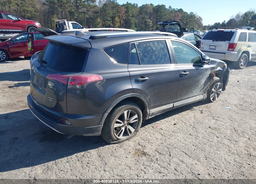 2017 TOYOTA RAV4 XLE VIN: JTMRFREV8HJ161930