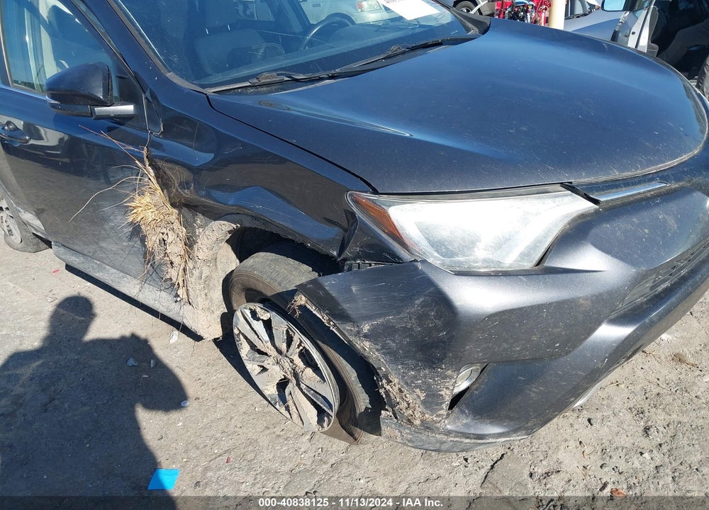2017 TOYOTA RAV4 XLE VIN: JTMRFREV8HJ161930