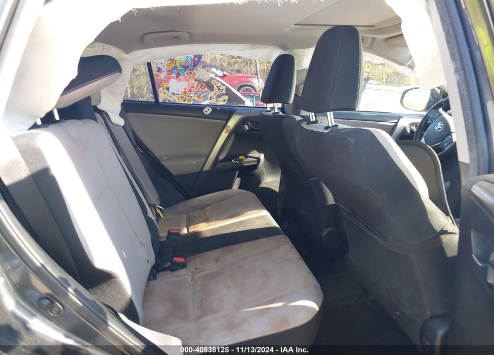 2017 TOYOTA RAV4 XLE VIN: JTMRFREV8HJ161930