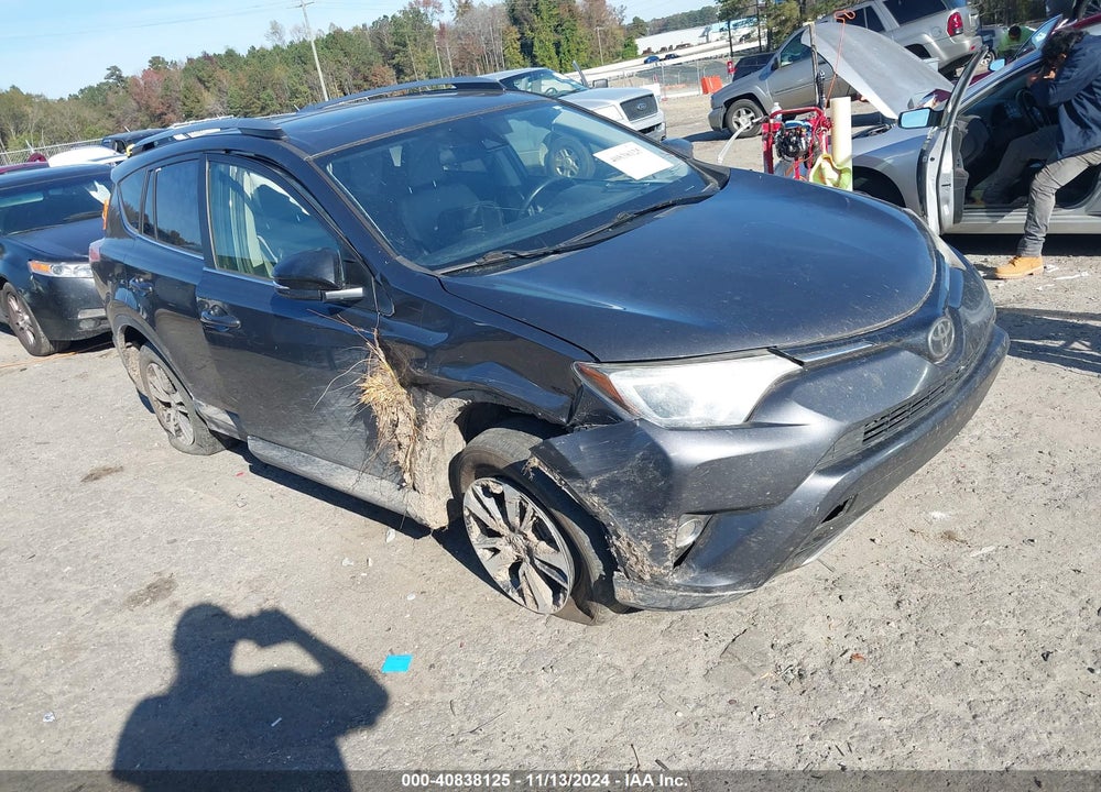 2017 TOYOTA RAV4 XLE VIN: JTMRFREV8HJ161930