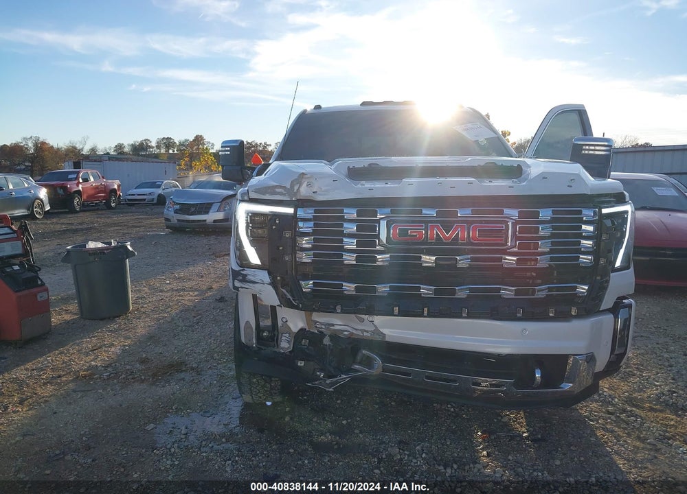 2024 GMC SIERRA 2500HD 4WD  STANDARD BED DENALI VIN: 1GT49REY6RF209229
