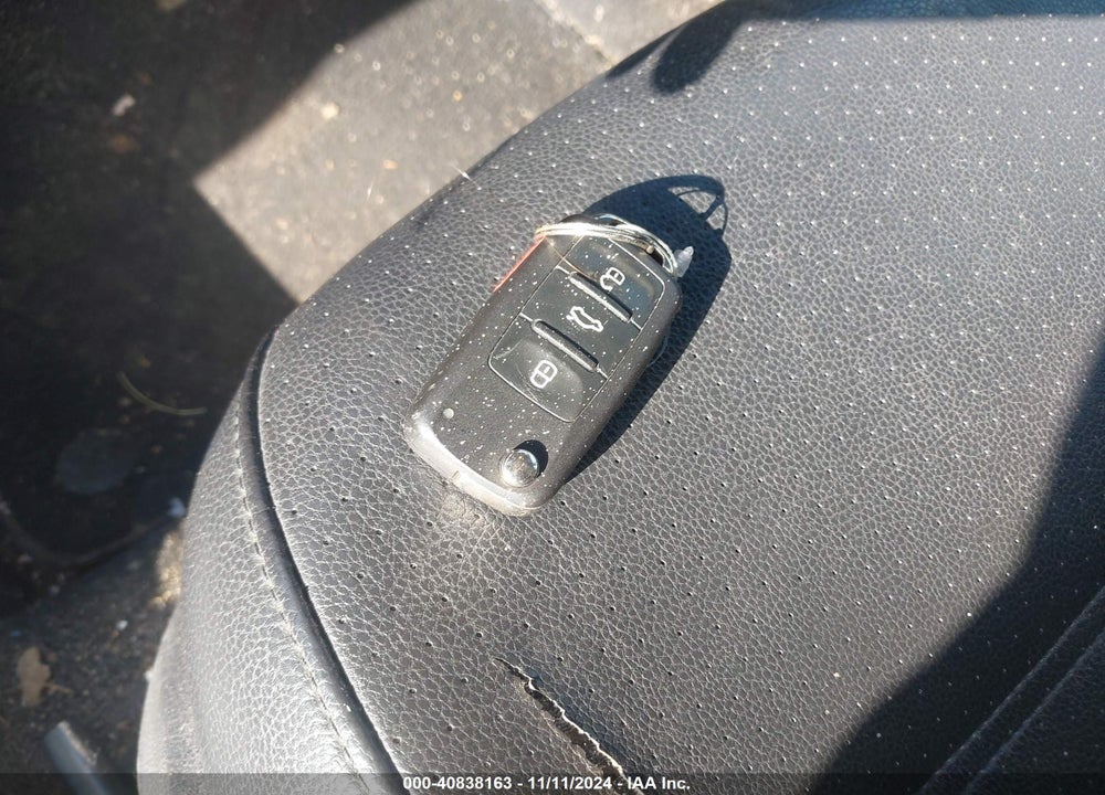 2013 VOLKSWAGEN JETTA 2.5L SE VIN: 3VWDP7AJ4DM427467