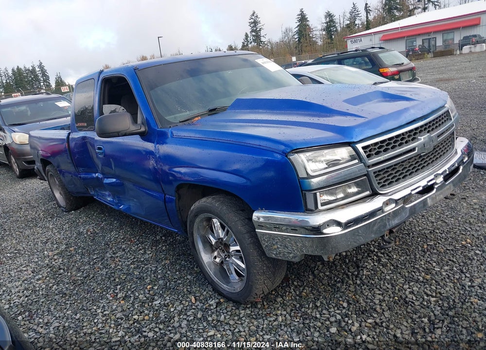2003 CHEVROLET SILVERADO 1500 LS VIN: 2GCEC19V331394247