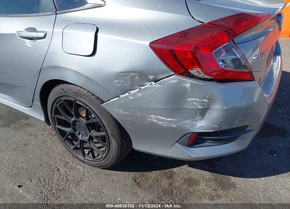 2018 HONDA CIVIC EX VIN: 2HGFC2F79JH519208
