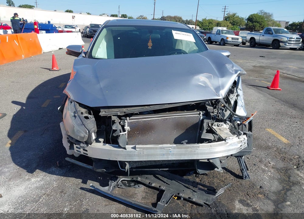 2018 HONDA CIVIC EX VIN: 2HGFC2F79JH519208