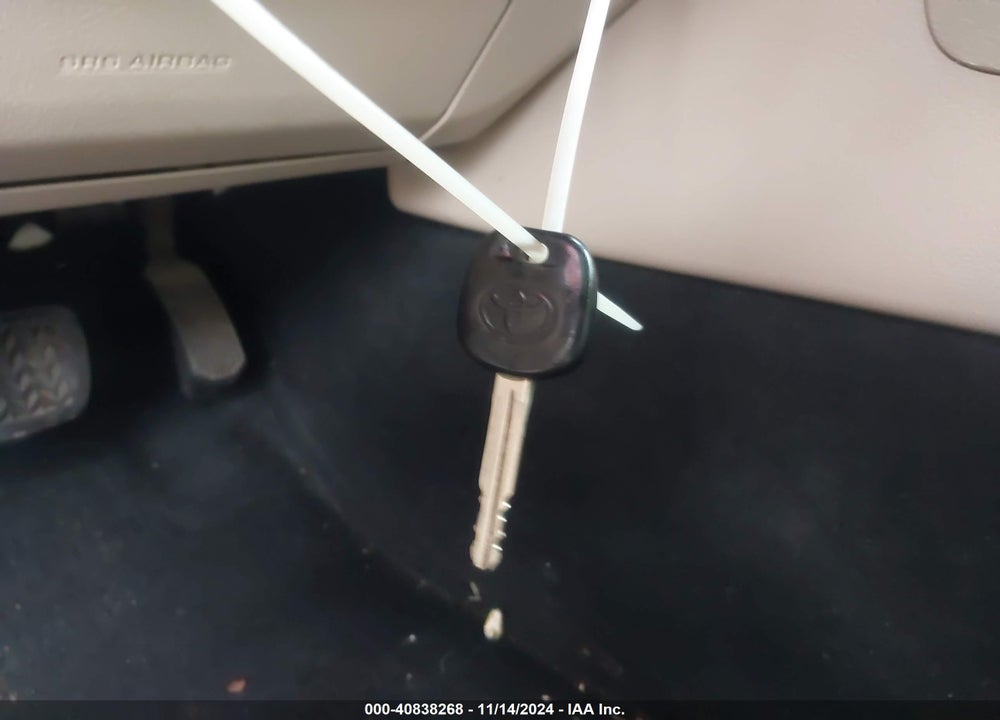 2013 TOYOTA CAMRY L VIN: 4T1BF1FK3DU683683